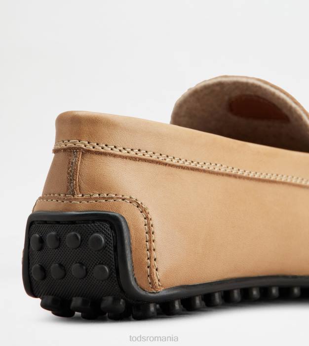 t pantofi de conducere gommino city atemporal din piele bărbați Tod's 080D750 bej